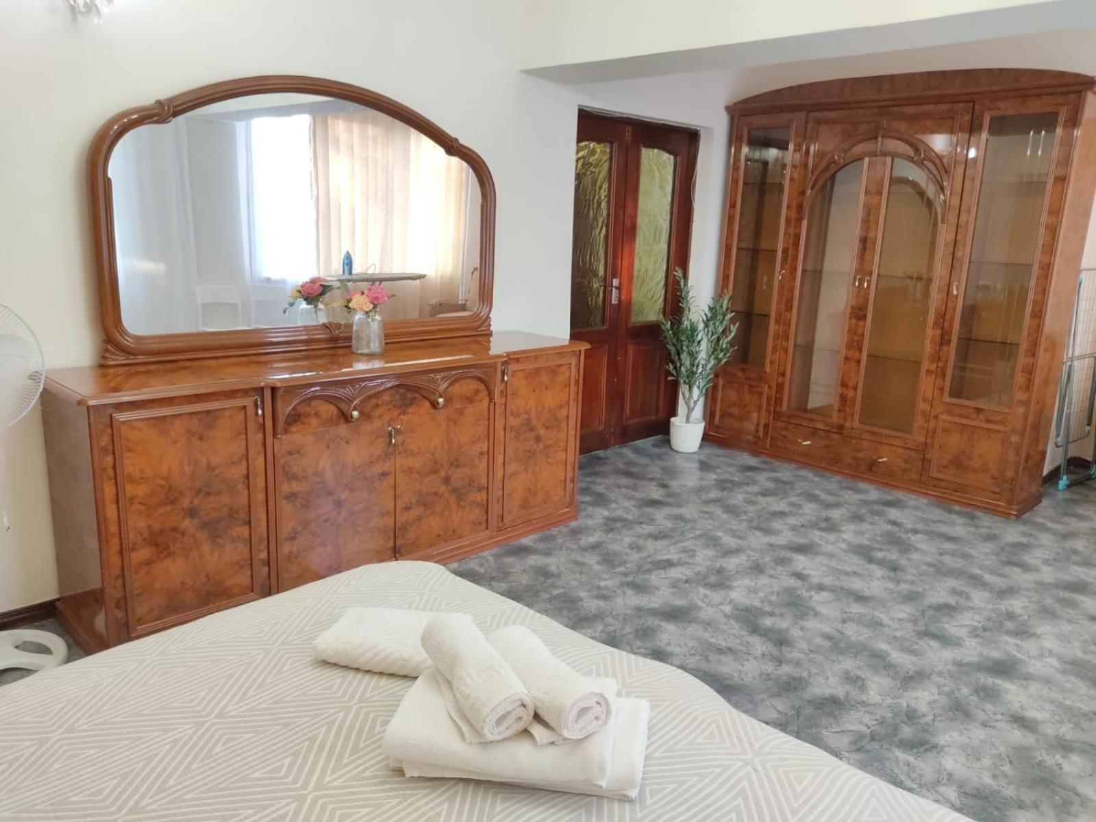 Like Home Apartments&Rooms Almaty Exterior photo